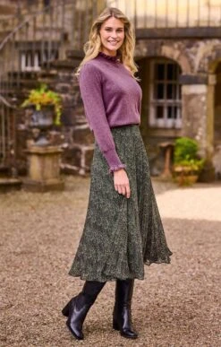 Ladies Accordion Pleat Skirt